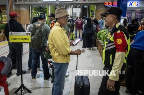 KAI Pastikan Perjalanan Kereta Api Normal, Imbau Pelanggan Ambil Barang Tertinggal