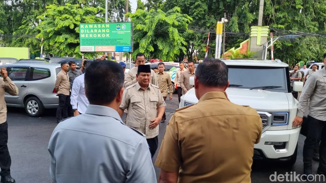 Prabowo Instruksikan Pembangunan 1.800 Flyover Usai Tabrakan Kereta