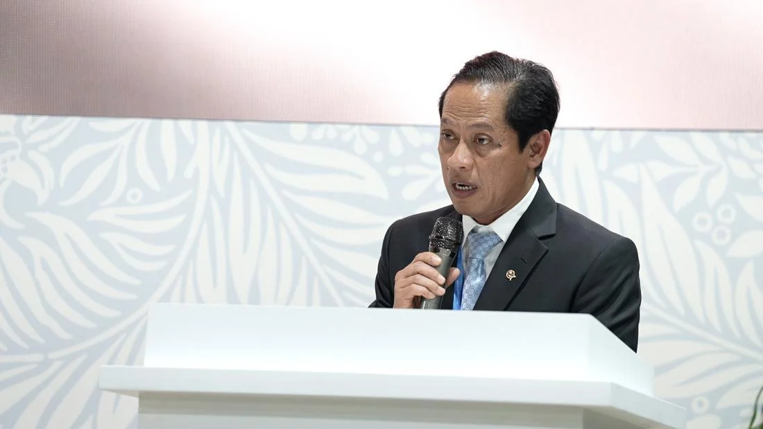 Prabowo Lantik Hanif Faisol Nurofiq Menjadi Wakil Menko Bidang Pangan