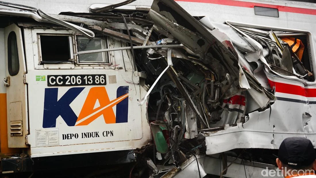 Presiden Minta KNKT Percepat Investigasi Kecelakaan Kereta Api di Bekasi