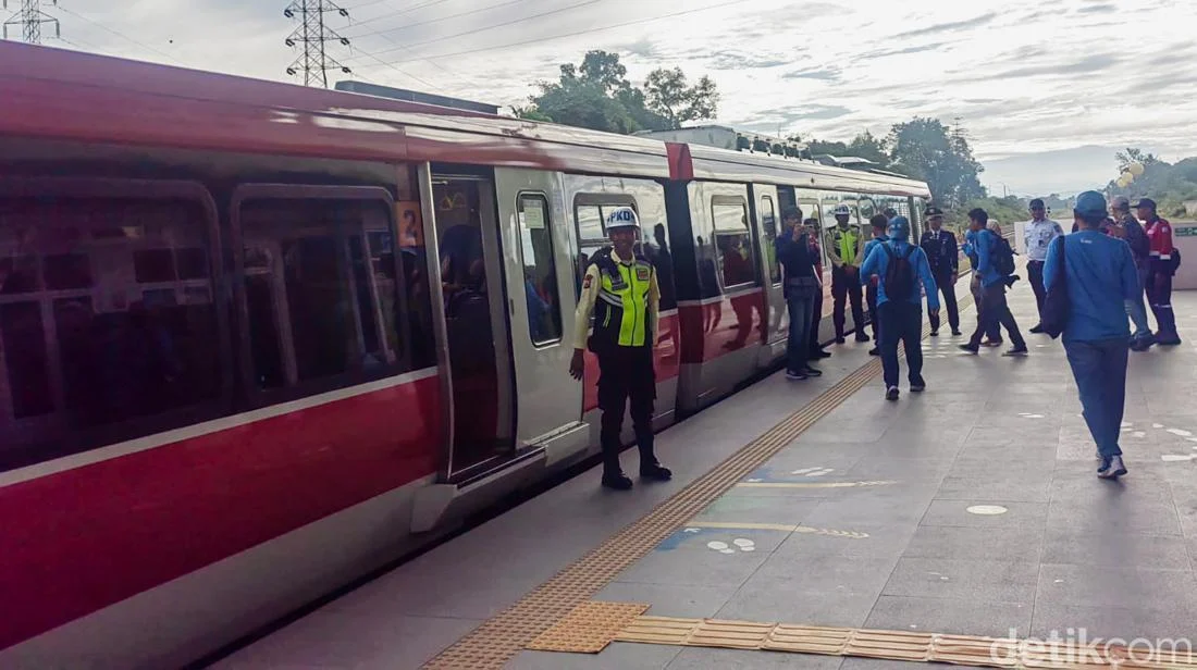 Strategi AHY Bangun Jalur Kereta Api di Sumatera, Kalimantan, Sulawesi