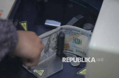 Cadangan Devisa Indonesia Turun, BI Klaim Masih Kuat