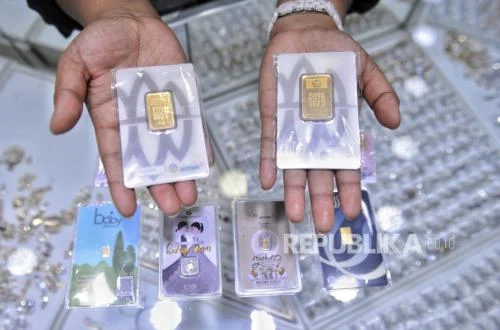 Emas Fluktuatif, Target Rp 2,9 Juta, Minyak Mentah Menguat