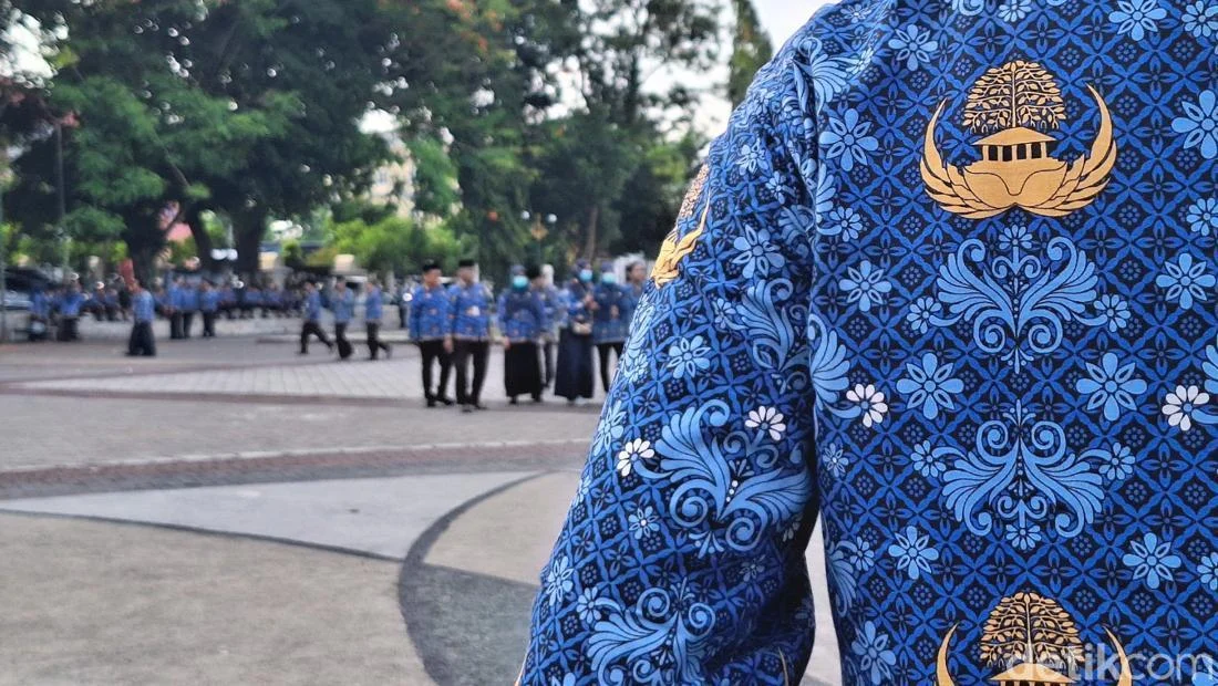 Gaji ke-13 ASN 2026 Cair Juni, Aturan Baru Diteken Presiden Prabowo