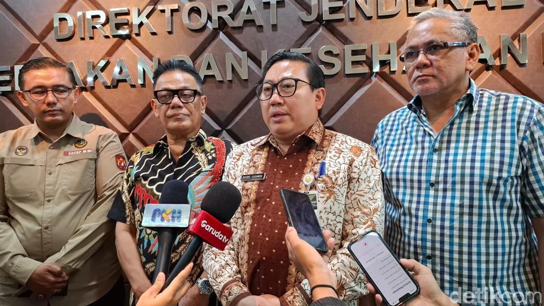 Harga Telur Anjlok di Peternak, Ada Surplus Produksi dan Peran Tengkulak