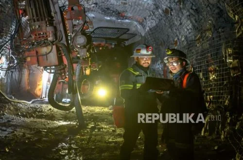 Hilirisasi Mineral Dongkrak PNBP Jadi Rp 56 Triliun, Smelter MIND ID Jadi Penopang