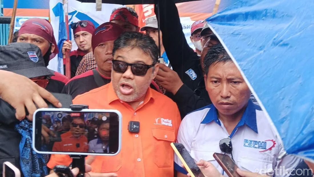 Industri Petrokimia & Plastik Terancam Gelombang PHK