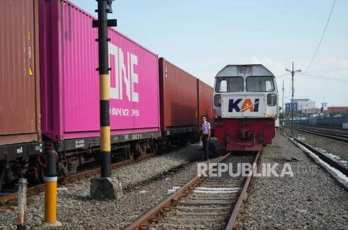 KAI Tingkatkan Logistik Rel Tekan Biaya Nasional