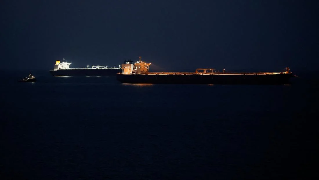 Kapal Tanker Matikan Pelacak, Keluar Selat Hormuz Hindari Ancaman Iran