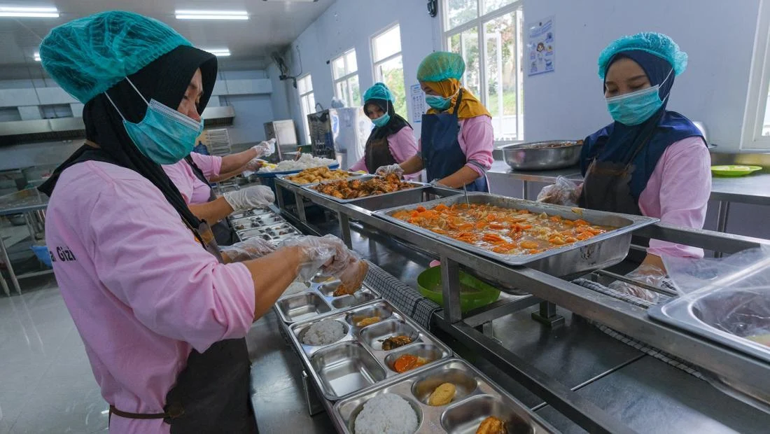 Makan Bergizi Gratis: Ide Besar, Implementasi Krusial