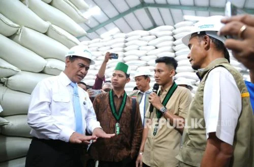 Mentan Buka Gudang Beras, Mahasiswa Bisa Cek Stok 5,2 Juta Ton