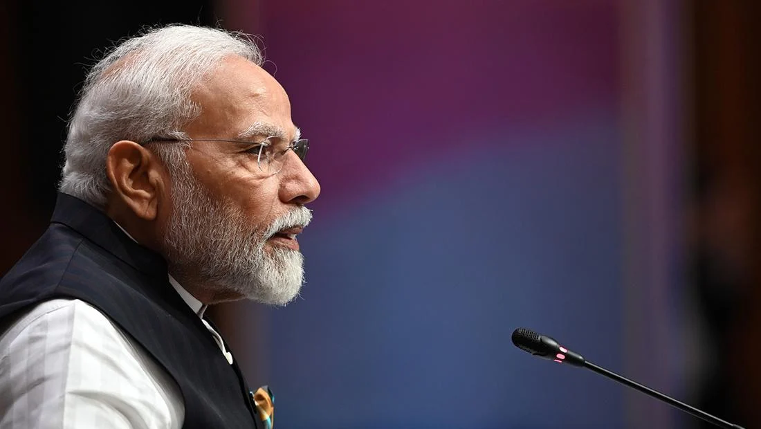 Modi Imbau Warga India Hemat BBM, Tunda Impor Emas