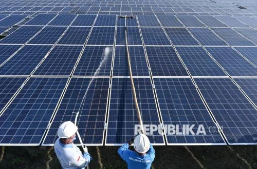 PLN Luncurkan PLTS Mentari Nusantara I 1,2 GW untuk Transisi Energi
