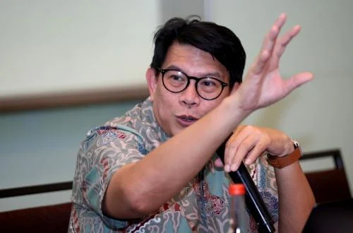 PLTS 10 GW: Langkah Awal Realistis Capai Energi Surya 100 GW