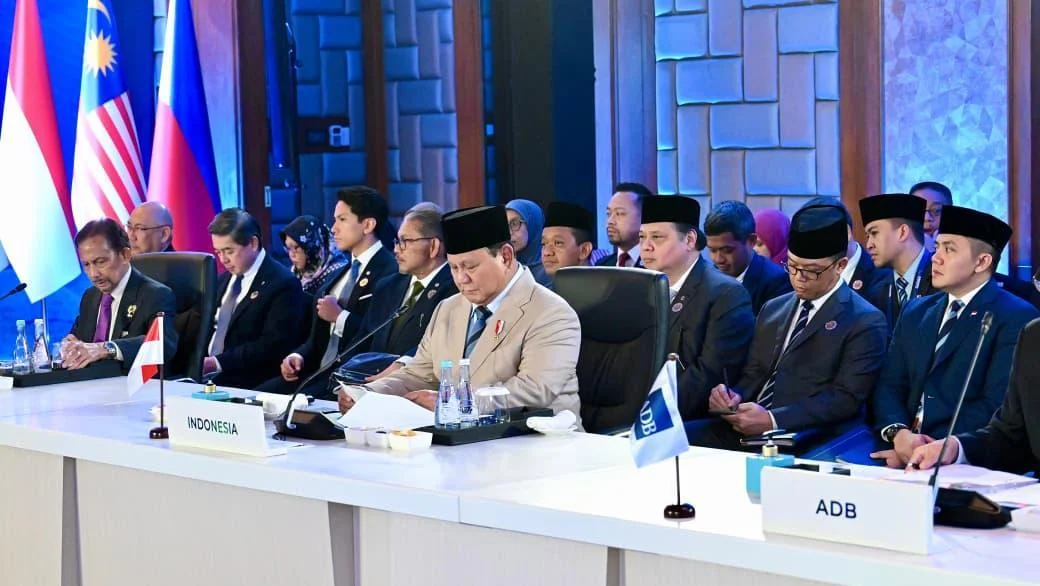 Prabowo Dorong ASEAN Manfaatkan Energi Bersih & Lahan Subur