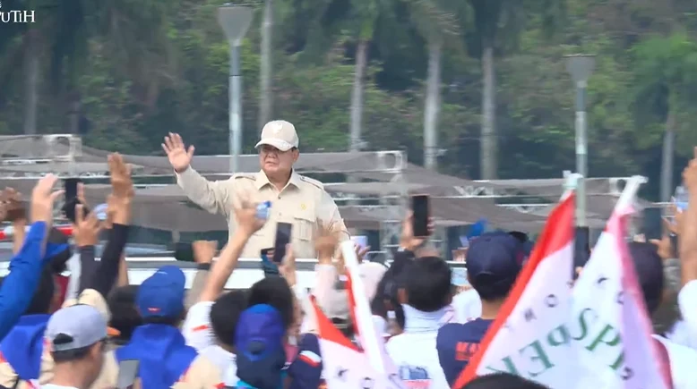 Prabowo Resmikan Museum Marsinah, Kritik Orang Pintar Jadi Maling