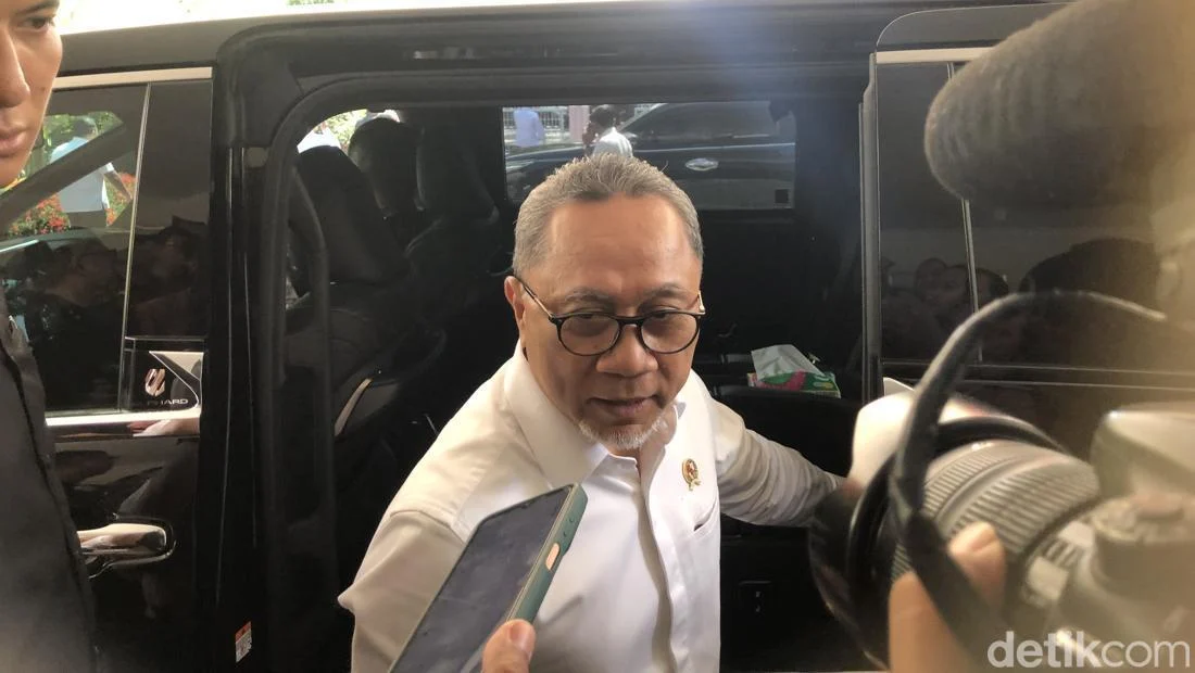 Presiden Prabowo Sorot Sampah Jakarta, Zulhas Ditelepon Tiap Minggu