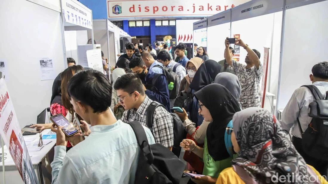 Ribuan Pencari Kerja Serbu Job Fair Jakarta Utara, Perebutkan Peluang di Tengah Sulitnya Cari Kerja