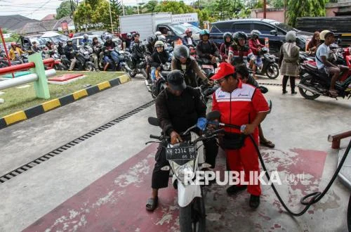 Rupiah Melemah, Harga BBM Nonsubsidi Terancam Naik