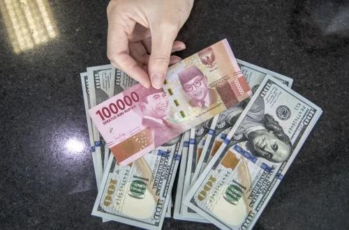 Rupiah Melemah, Prabowo Dinilai Anggap Enteng Dampak Desa