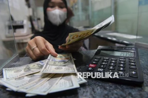Rupiah Menguat atas Dolar AS Berkat Aksi Profit Taking