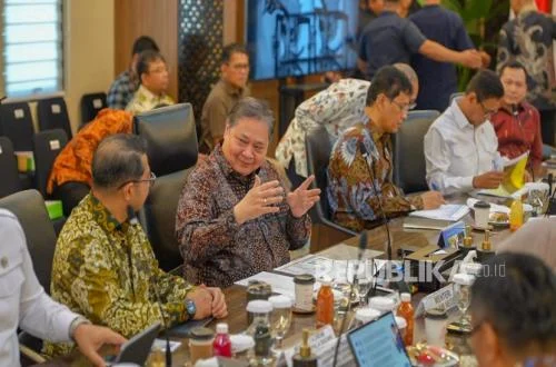 Tarif PPh Royalti Penulis Turun Jadi 1,5% Final
