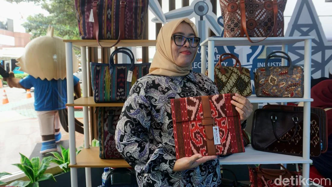 Tas Batik Tenun Go Internasional Berkat BRI