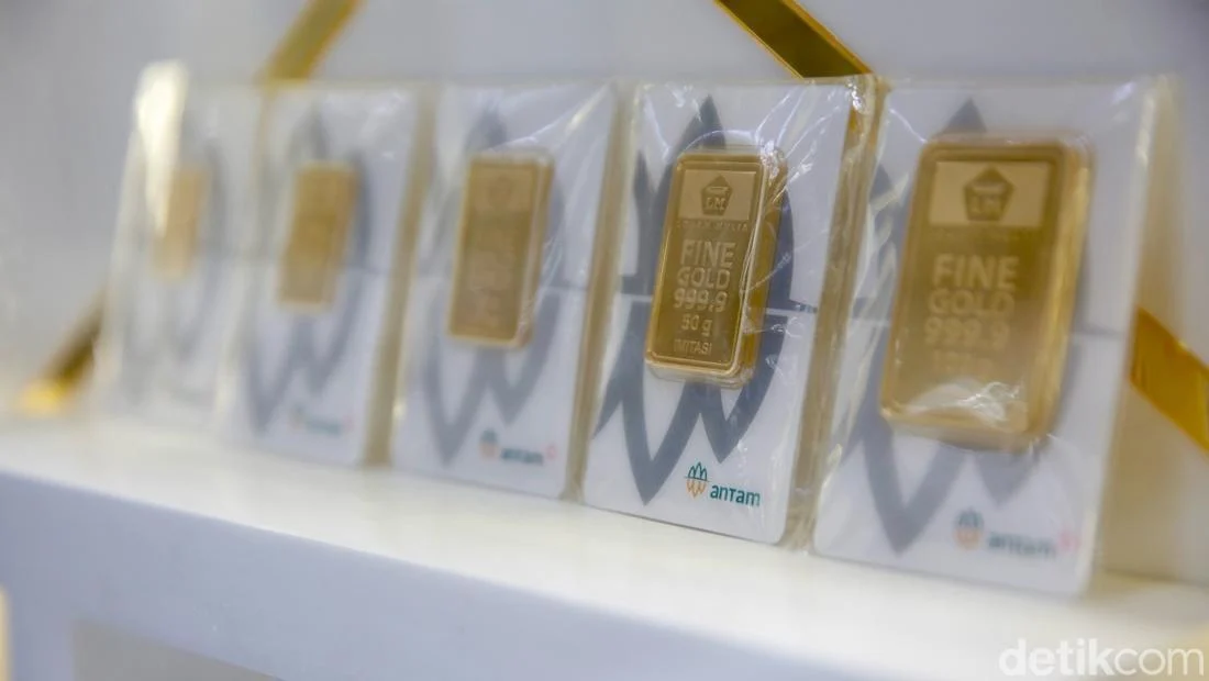 Harga Emas Antam Anjlok Rp 25.000, Jual Rugi Siap Kena PPN 1,5%