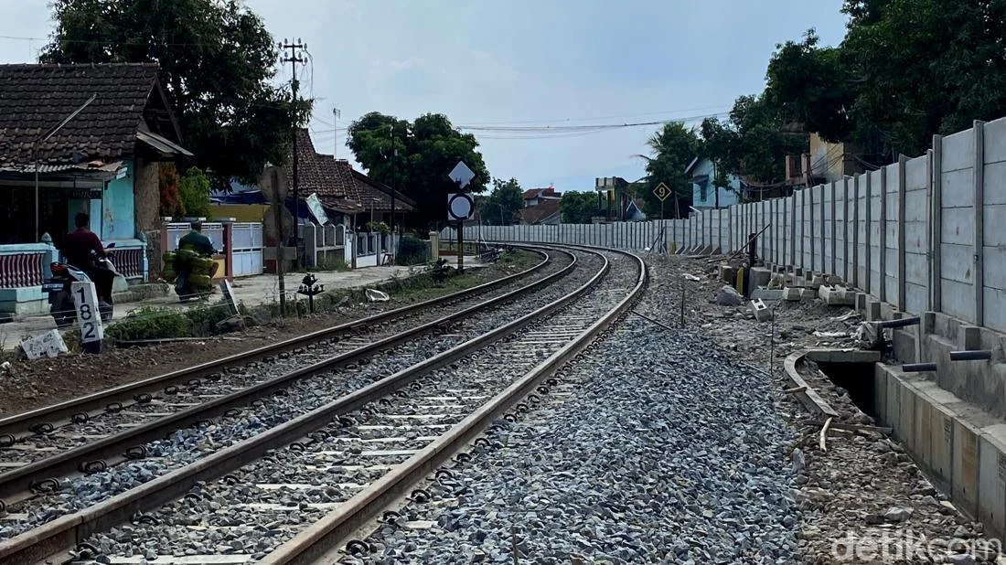 KAI Target 60 Ribu Km Jaringan Rel 2045, Revitalisasi Jalur Tua