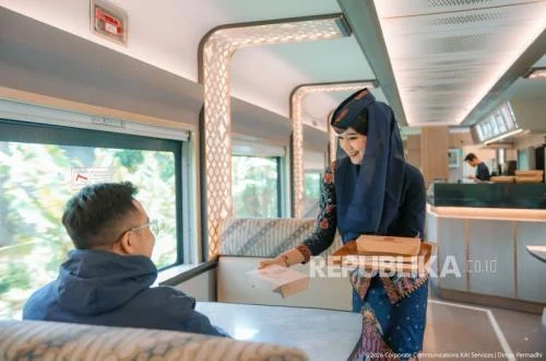 Whoosh Hadirkan Layanan Dining Car, Nikmati Kuliner Kereta Cepat