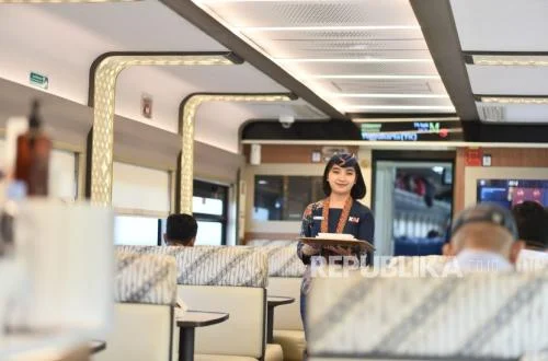 Whoosh Hadirkan Layanan Dining Car, Perjalanan Makin Nyaman